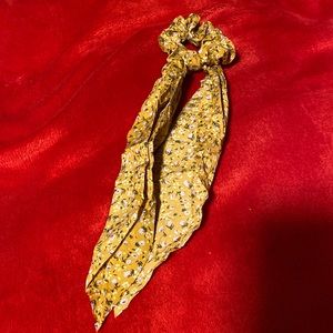 Floral Print Hair Accessory